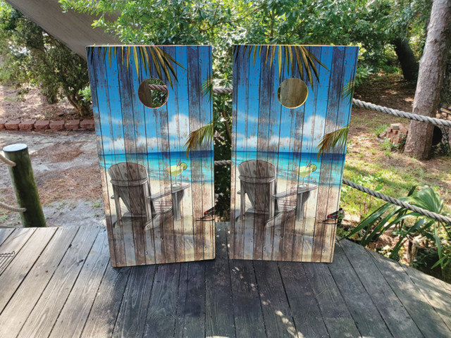 Distressed Beach Scene Cornhole Set