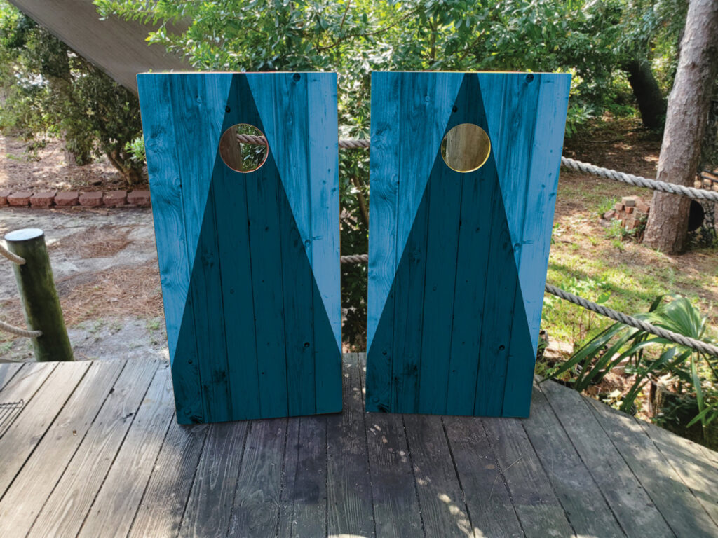 Blue Woodgrain Triangle Cornhole Set